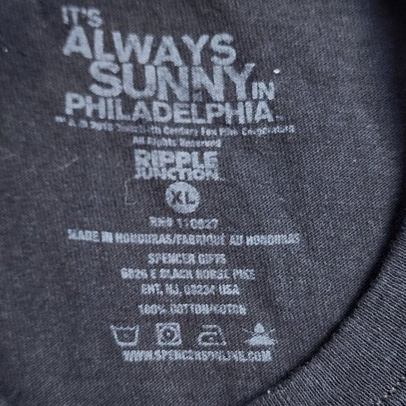 Always Sunny In Philadelphia Nightman Cometh Graphic Tee Black XL - Picture 3 of 6